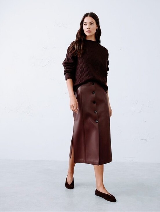 Banana Republic Dresses & Skirts - Banana Republic Vegan Leather Midi A-Line Skirt In Vino Rosso Sz. 6